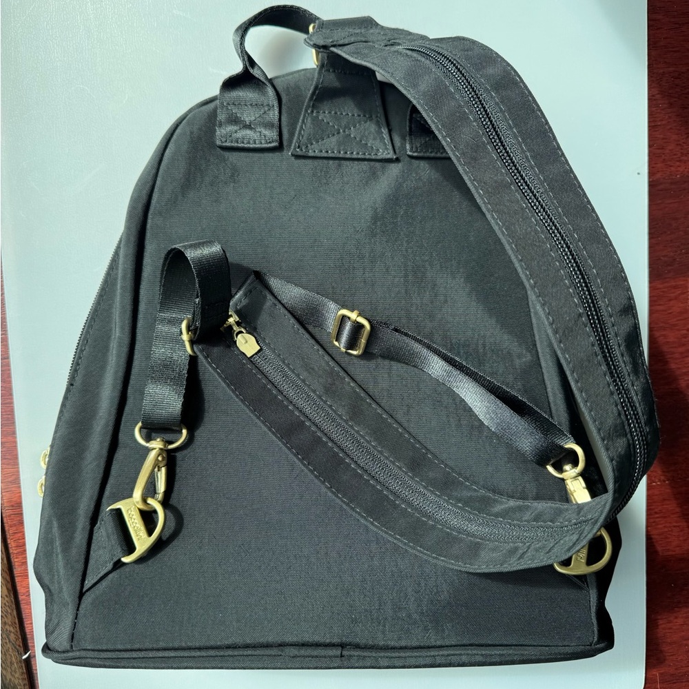 Baggallini Naples Convertible Backpack - Picture 4 of 12